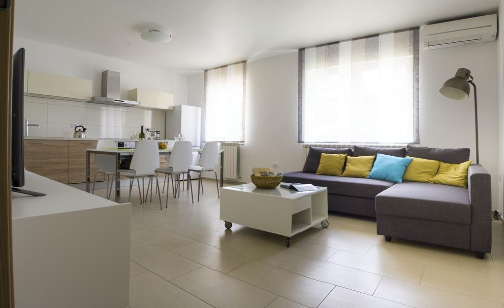 Apartments Nicole Pula Pokój zdjęcie