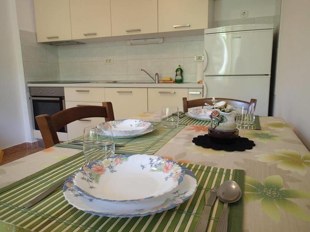 Apartments Nicole Pula Zewnętrze zdjęcie