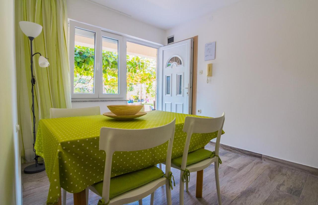 Apartments Nicole Pula Pokój zdjęcie
